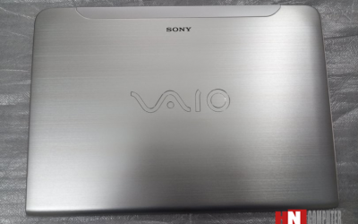 Vỏ laptop Sony SVE14 nhôm(Bạc)